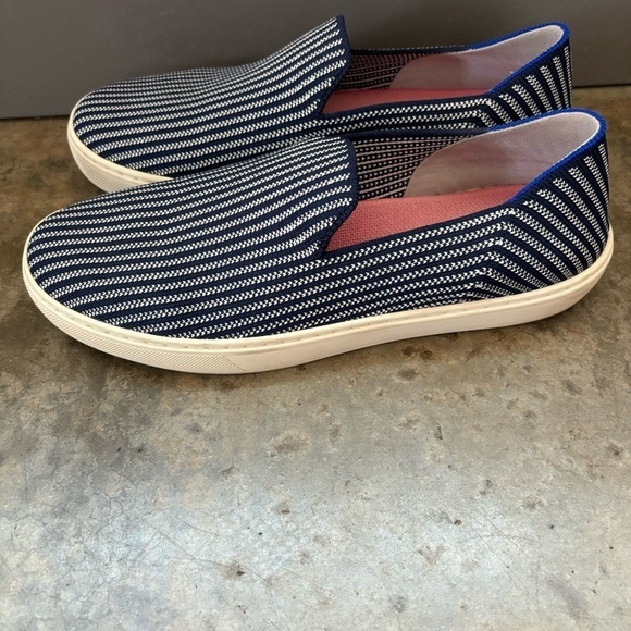 Rothy’s Blue & White Striped Slip on Shoes Size 8.5 - Picture 10 of 13